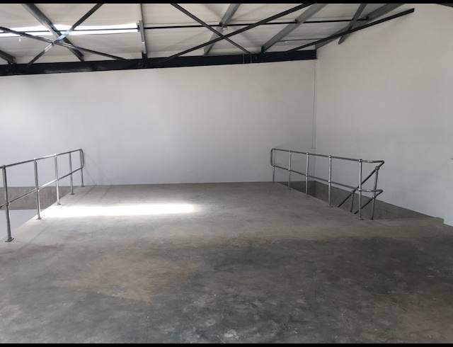 300M² WAREHOUSE TO LET IN GLEN ANIL
